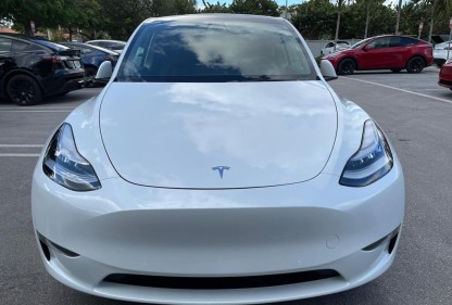 Tesla Model Y 2021